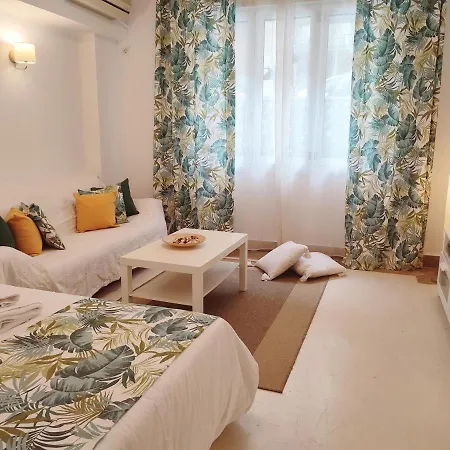 Kolonaki Elegant Apartamento Atenas